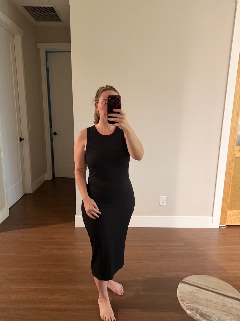 Women’s Black Sleeveless Midi Dress